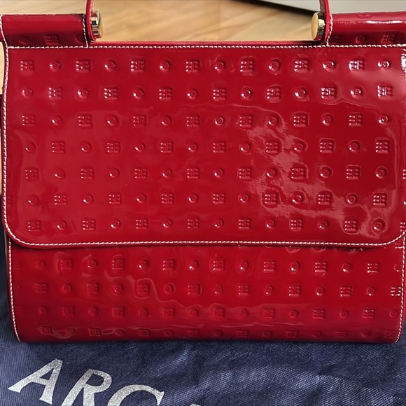 Arcadia Red Patent Leather Handbag EUC - Picture 10 of 12